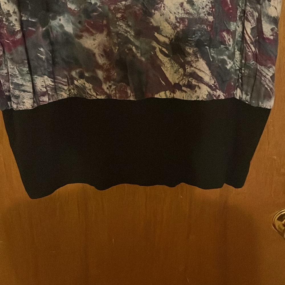 Karen Kane color splash artsy blouse​​​ - Picture 5 of 5